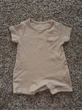 Mon Cheri Baby Ribbed Snap Romper - Beige